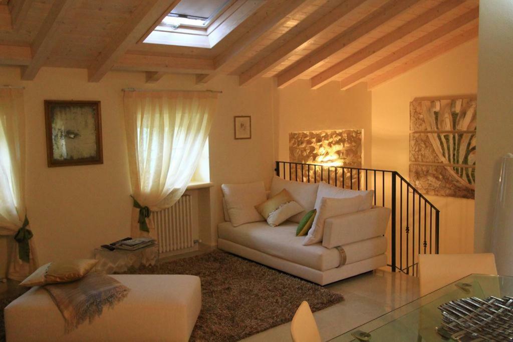 Corte Degli Ulivi Garda  Exteriör bild