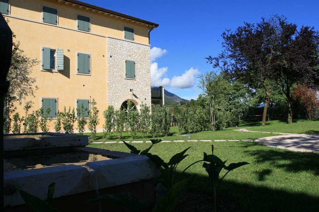 Corte Degli Ulivi Garda  Exteriör bild